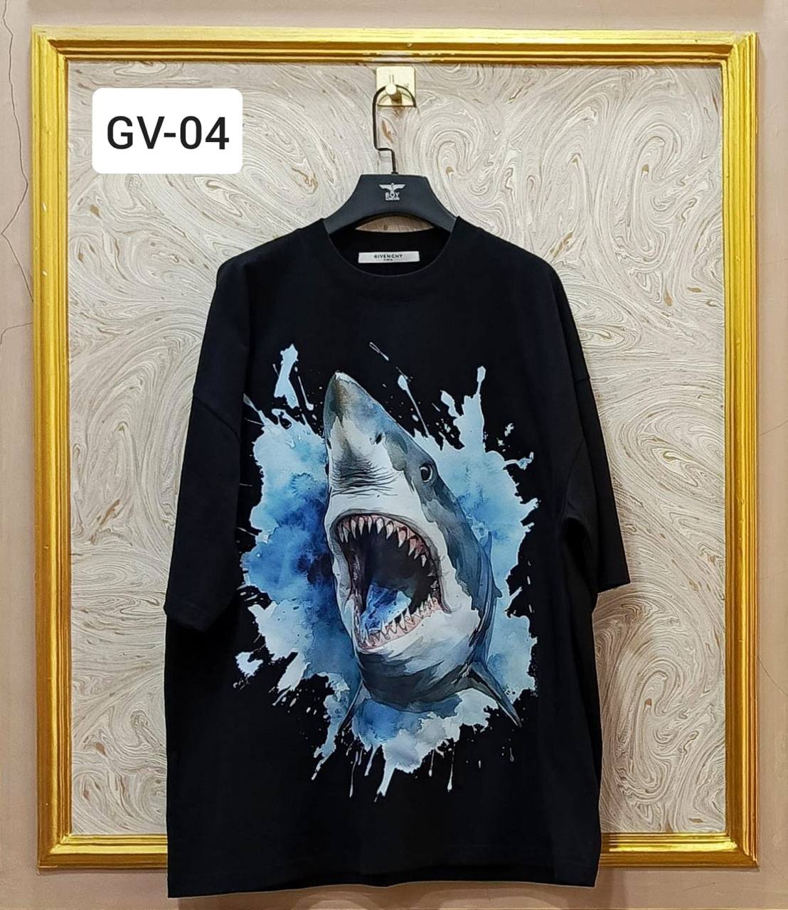 GIVENCHY GV04